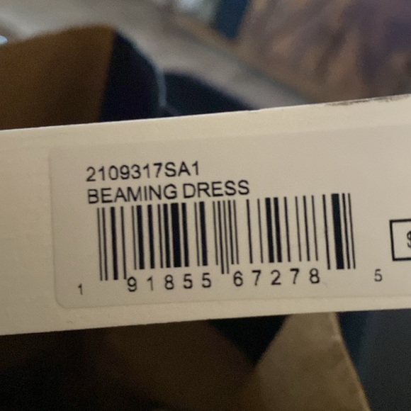 NWT Trina Turk Beaming Dress - Picture 9 of 9